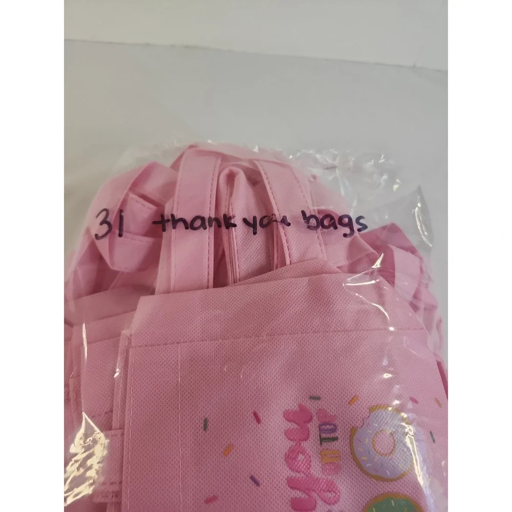 Set Of 31 Thank You Bags W/‎ Handles Dounts & Sprinkles Pink